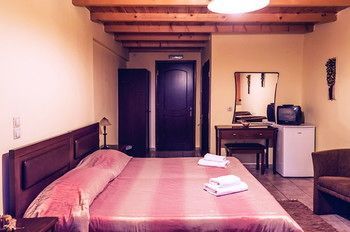 Guesthouse Sinoi Vitina Eksteriør billede