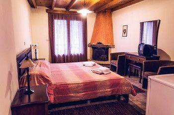 Guesthouse Sinoi Vitina Eksteriør billede